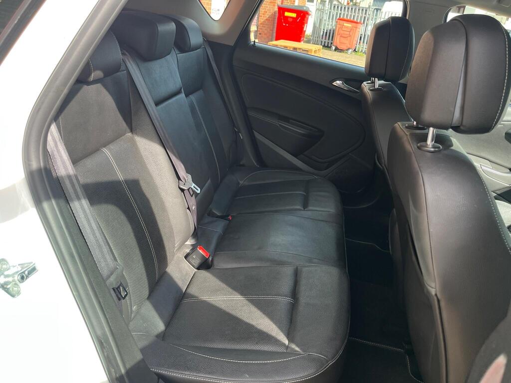 Vauxhall Astra 16