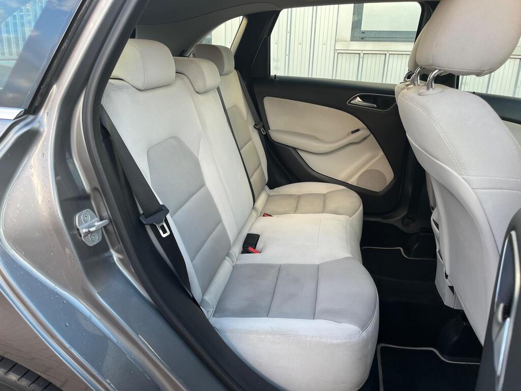 Mercedes-Benz B Class 48