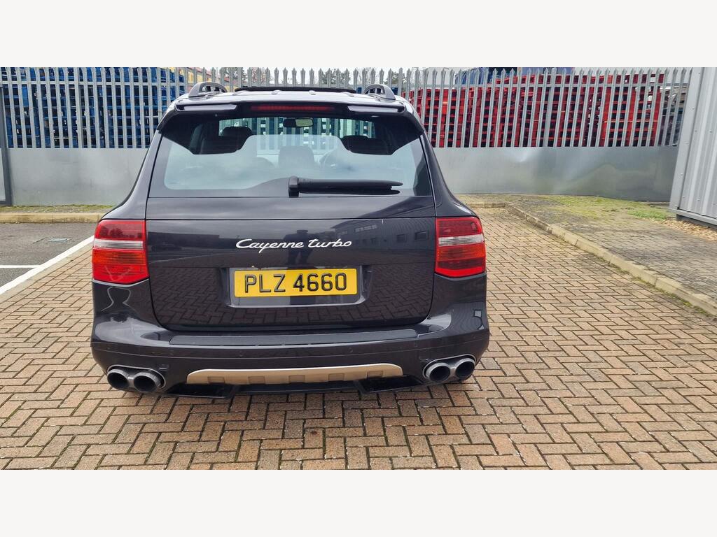 Porsche Cayenne 15