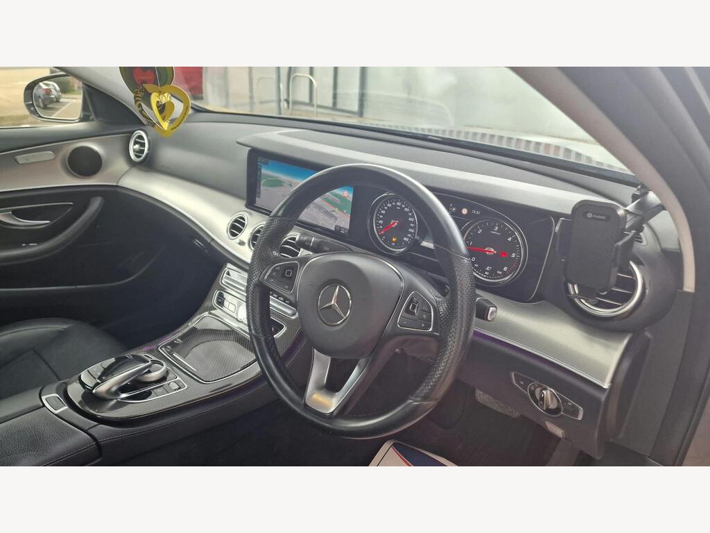 Mercedes-Benz E Class 23