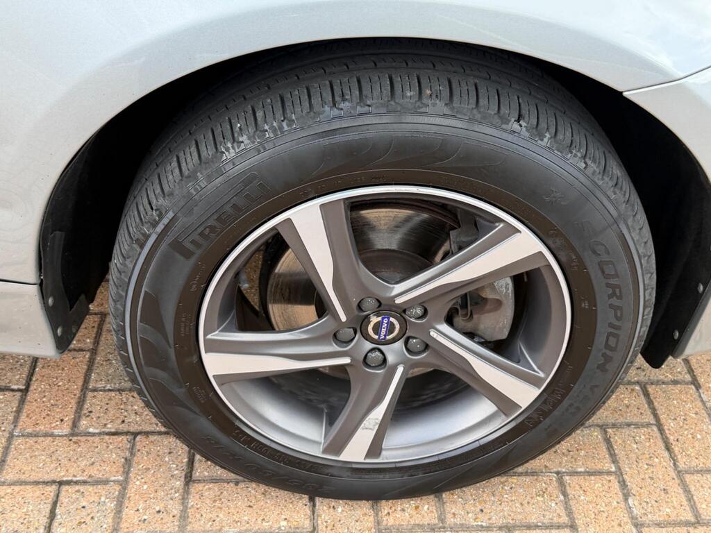 Volvo XC60 42