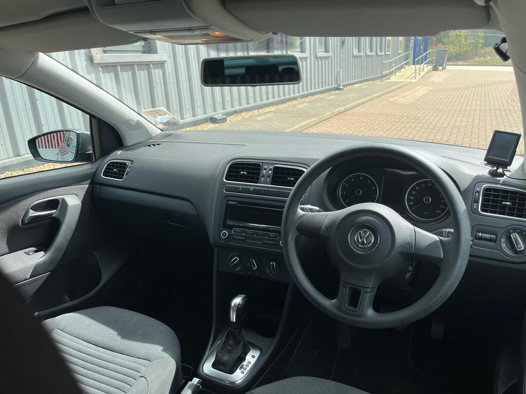 Volkswagen Polo 24