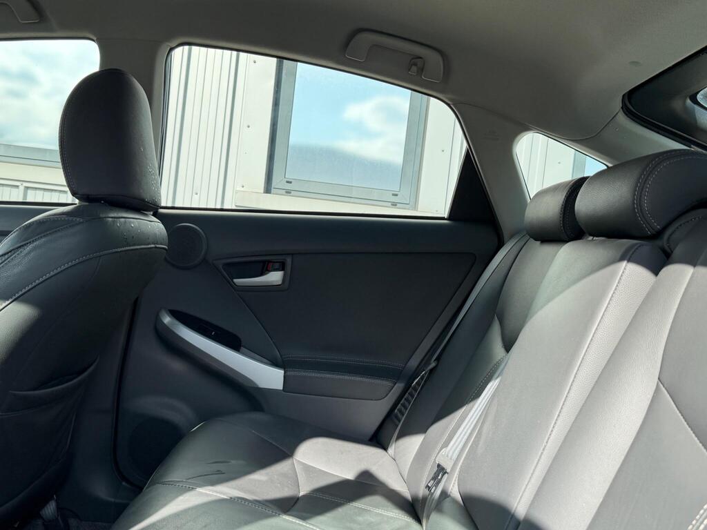 Toyota Prius 37