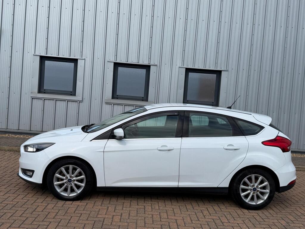 Ford Focus 9