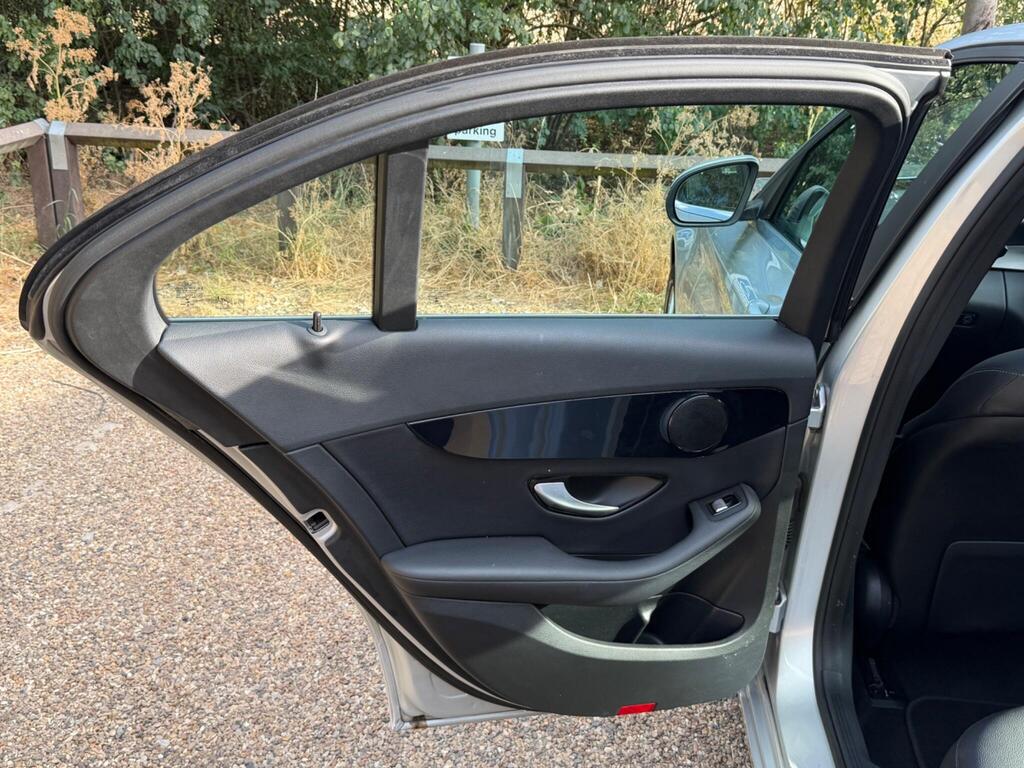 Mercedes-Benz C Class 29