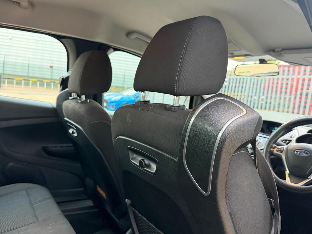 Ford B-Max 43