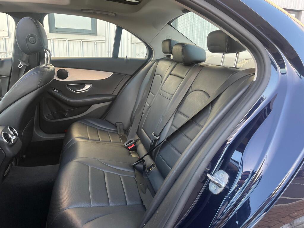 Mercedes-Benz C Class 26