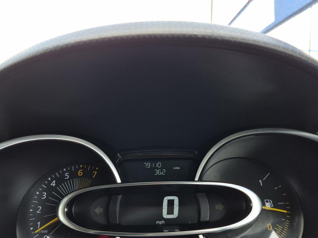 Renault Clio 33