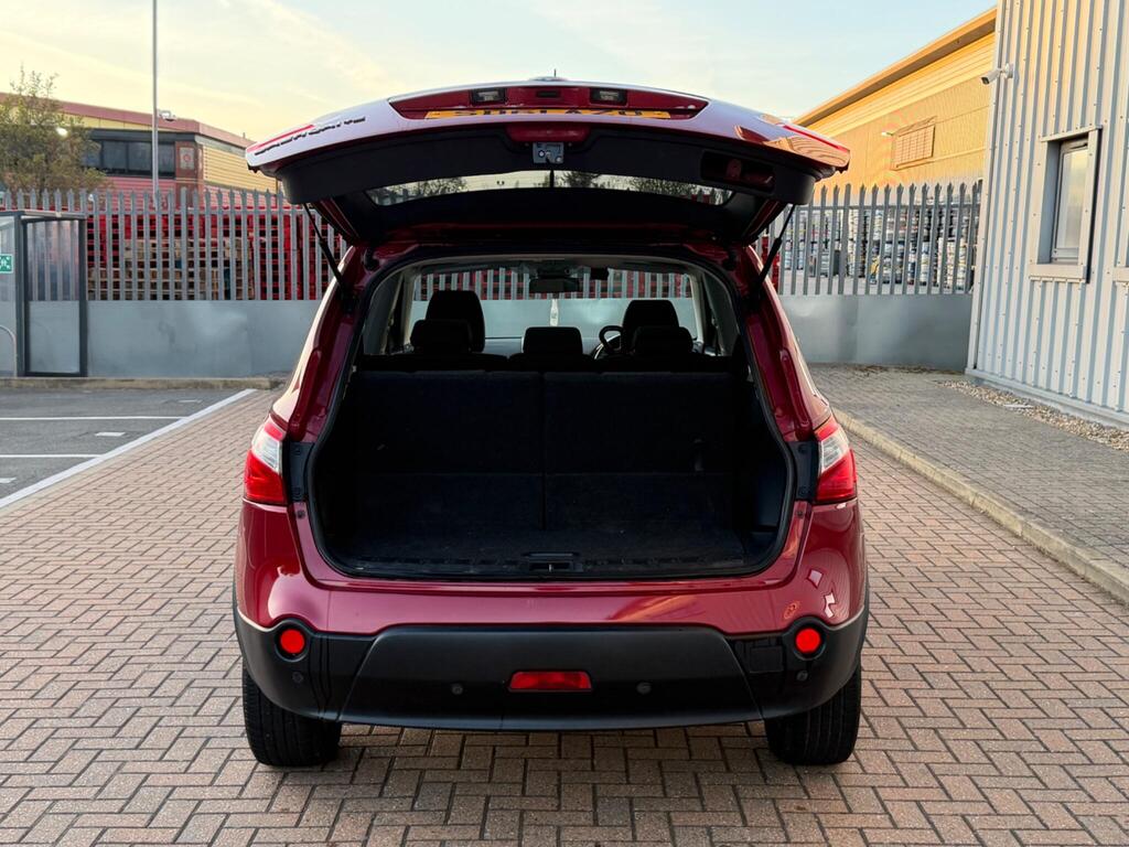 Nissan Qashqai+2 40