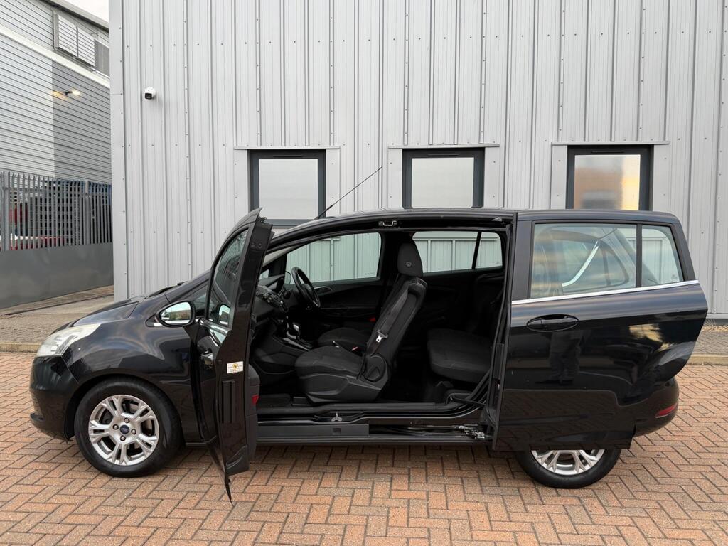 Ford B-Max 8