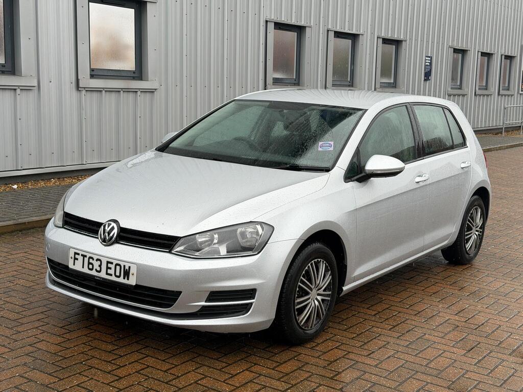 Volkswagen Golf 11