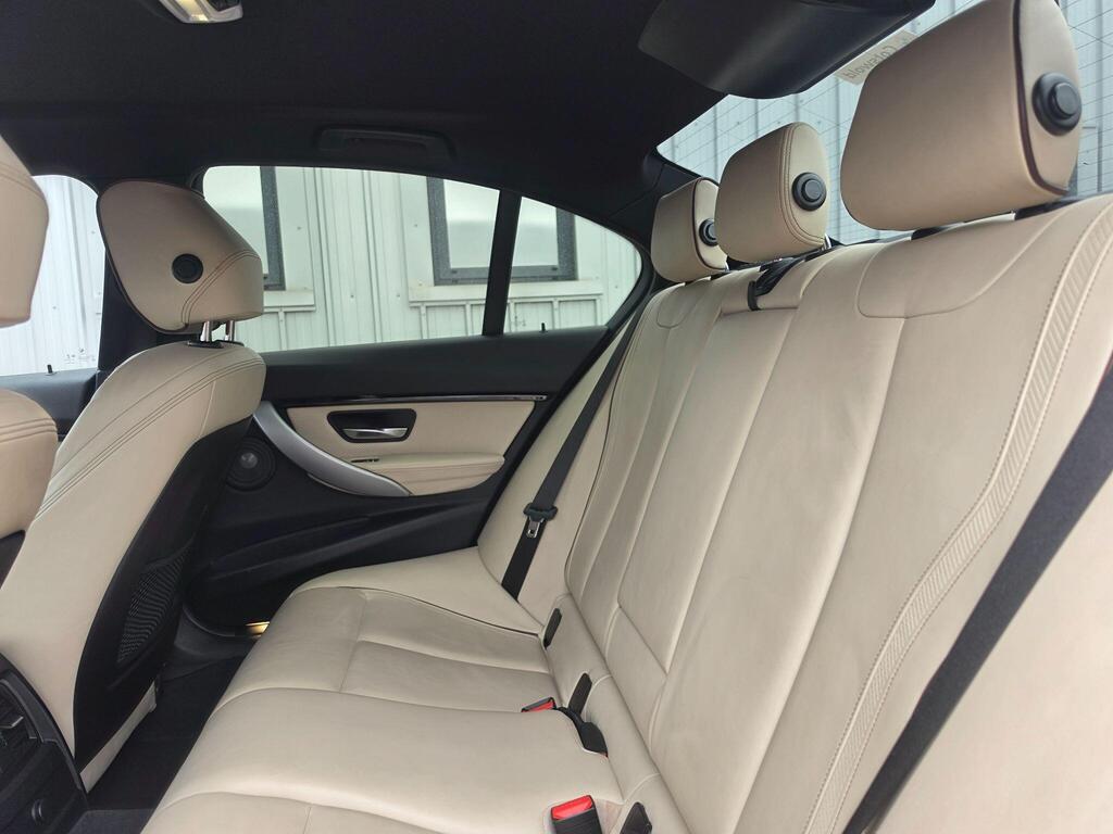 BMW 3 Series 35