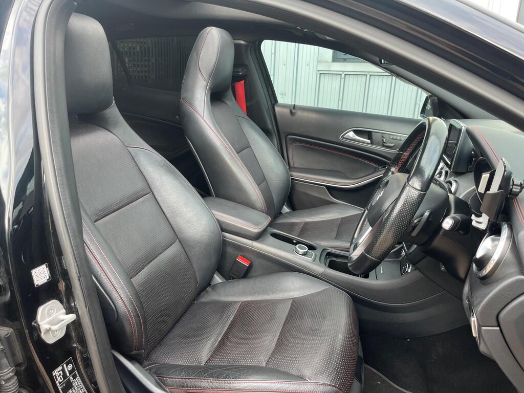 Mercedes-Benz GLA 27