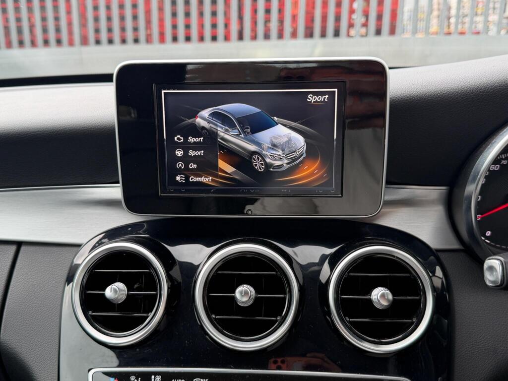 Mercedes-Benz C Class 16