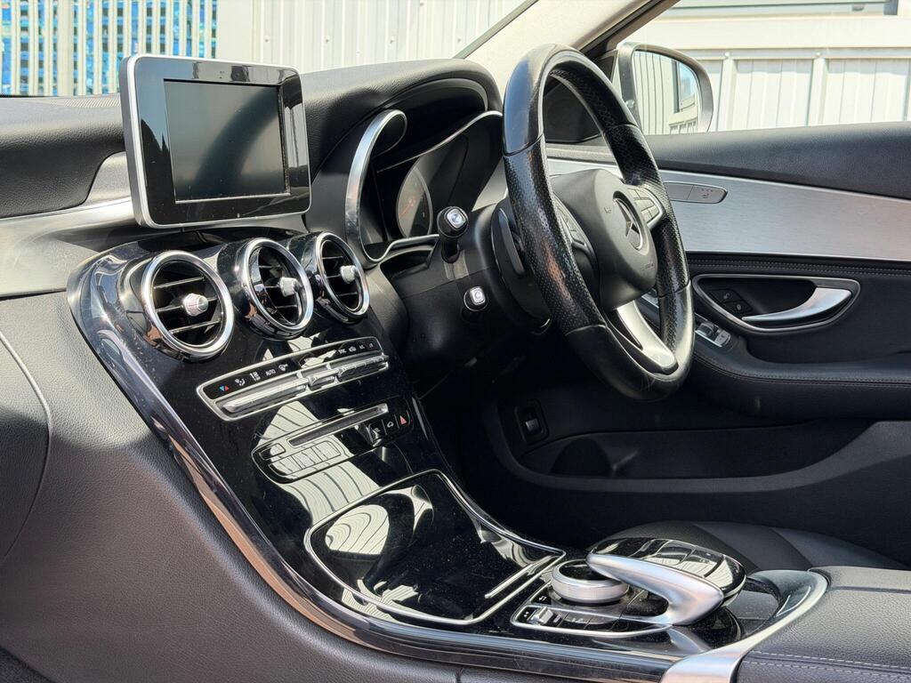 Mercedes-Benz C Class 21