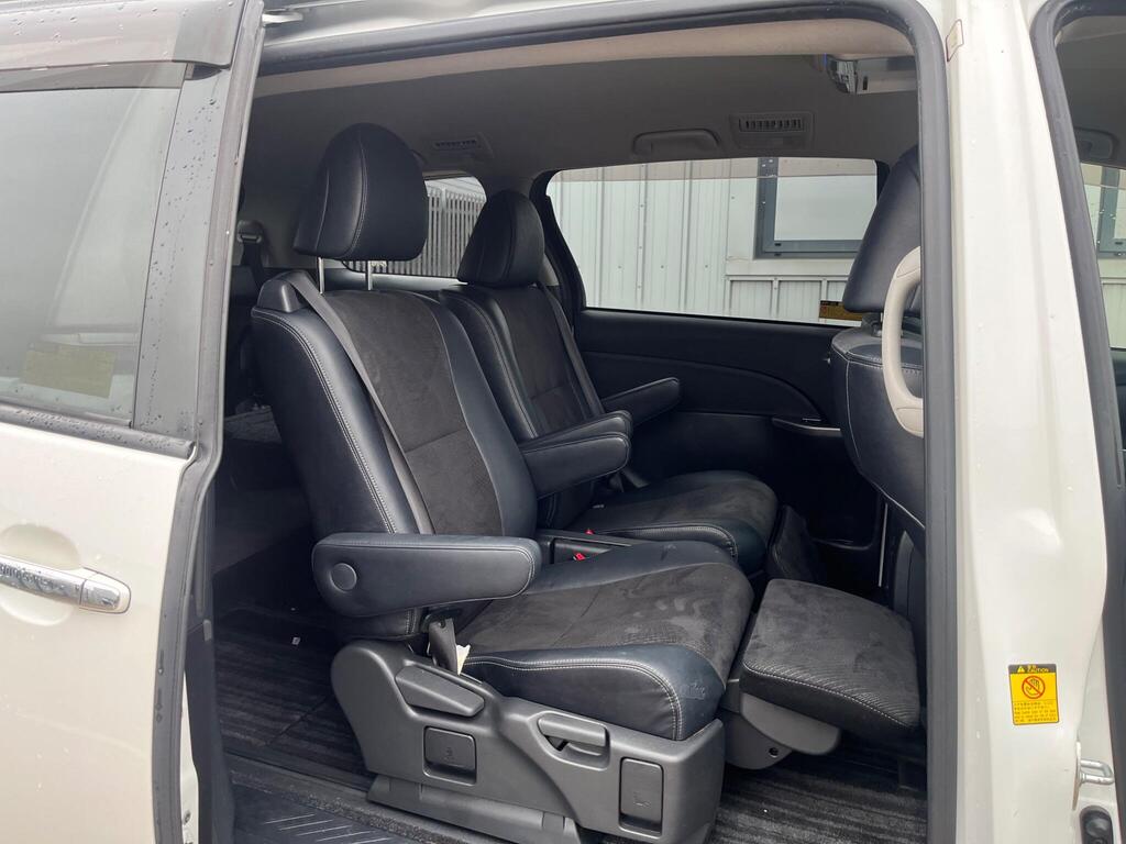 Toyota Estima 43