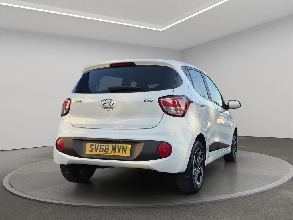 Hyundai i10 8