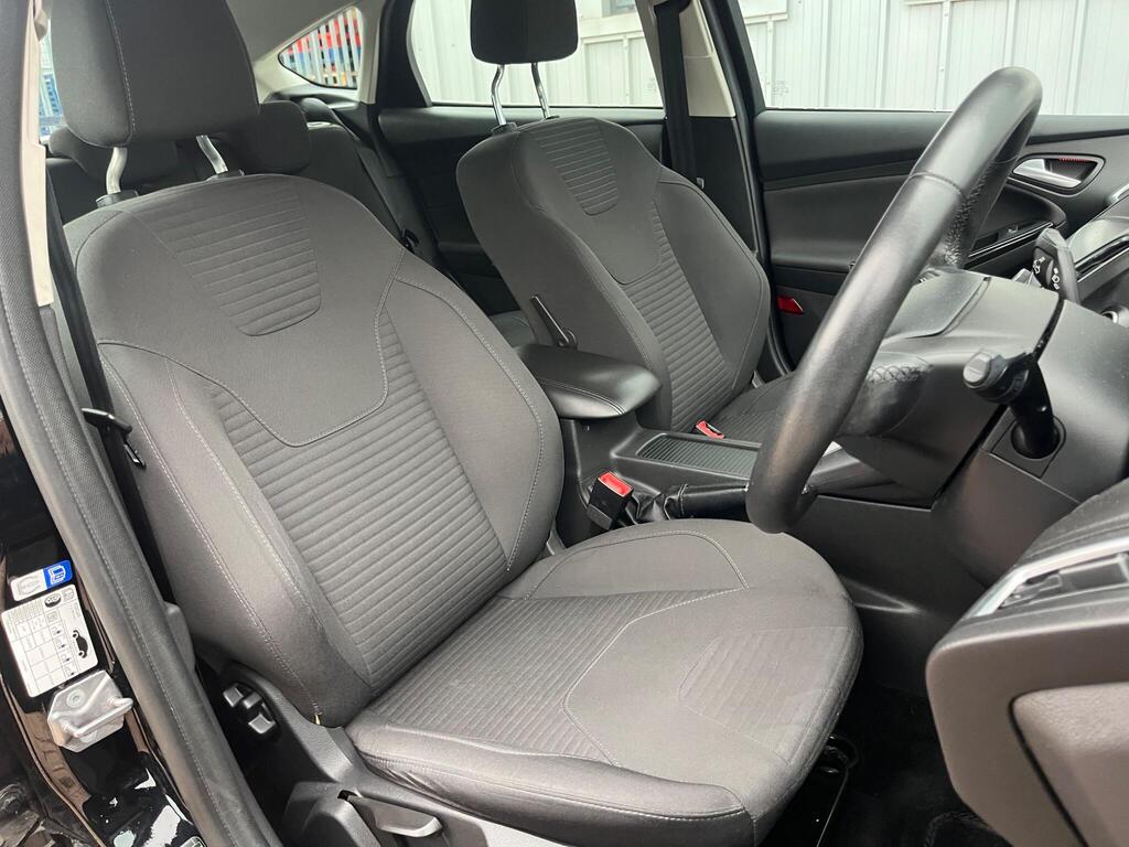 Ford Focus 34