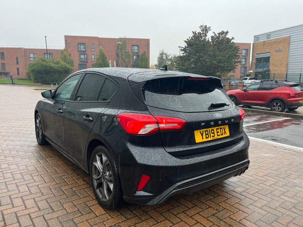 Ford Focus 25