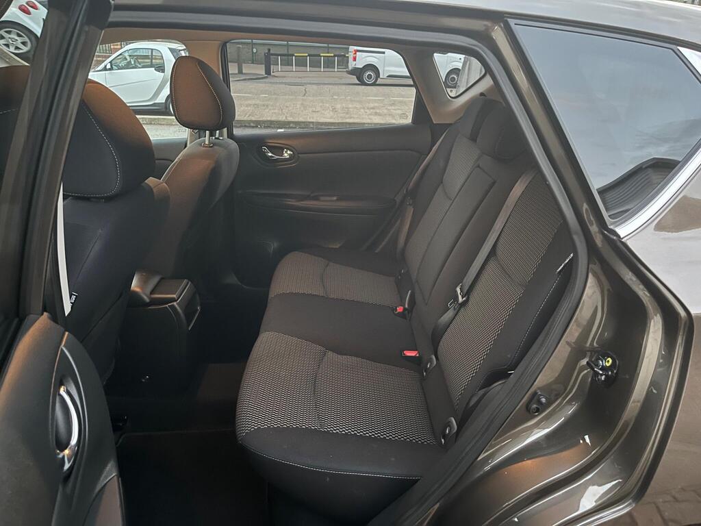 Nissan Pulsar 26