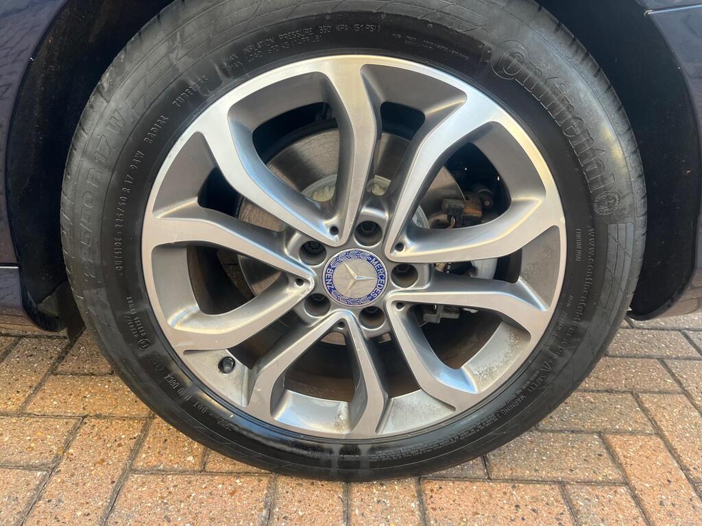Mercedes-Benz C Class 42