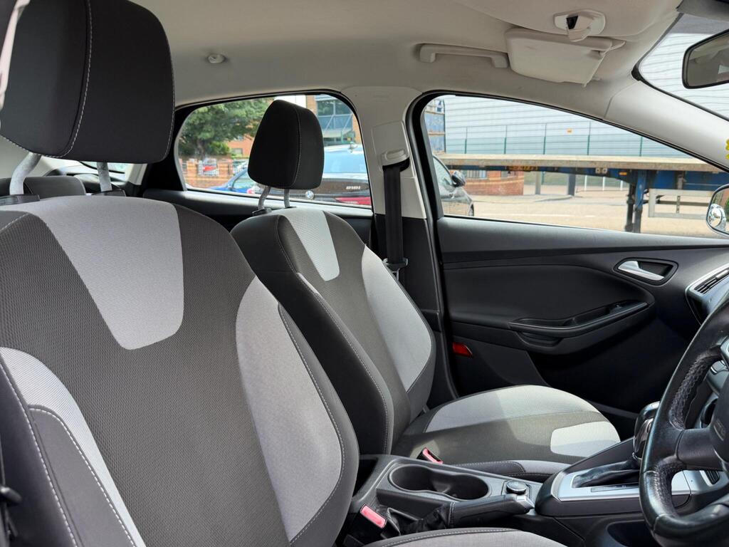 Ford Focus 21