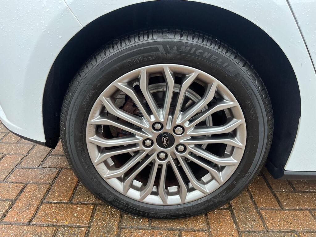 Ford Focus 63