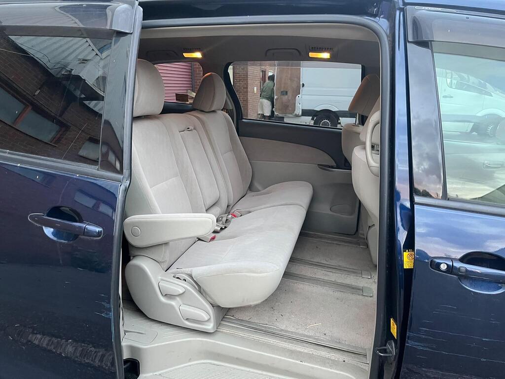 Toyota Estima 31