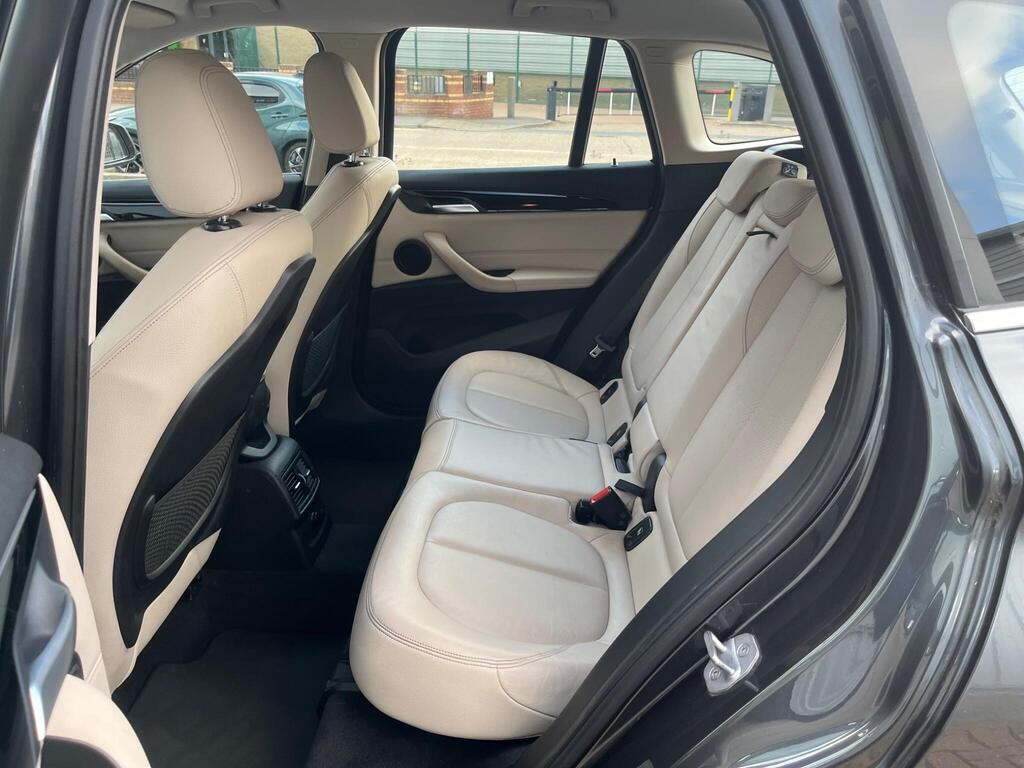 BMW X1 40