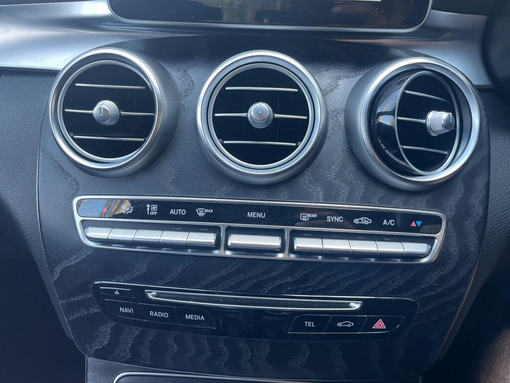 Mercedes-Benz C Class 24