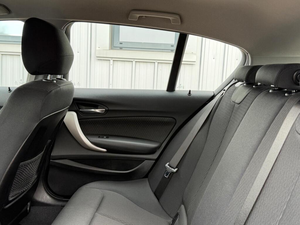 BMW 1 Series 25