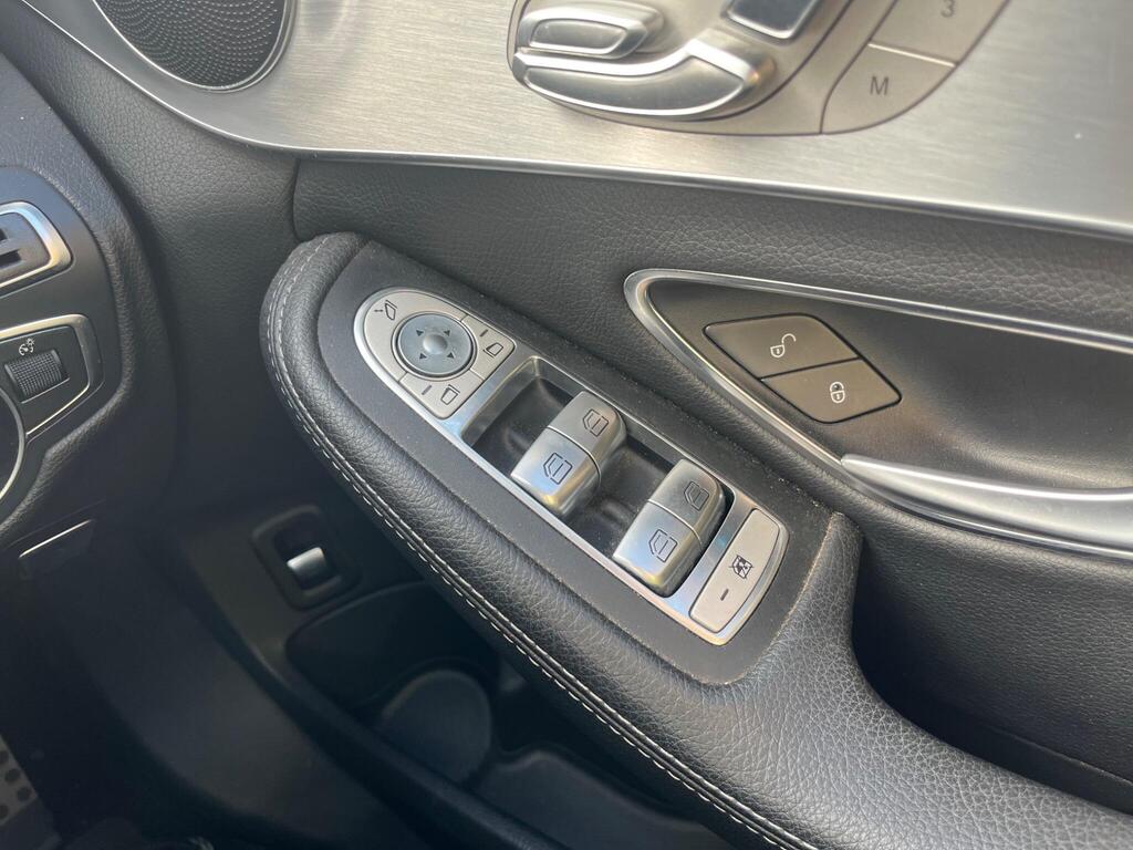 Mercedes-Benz C Class 44