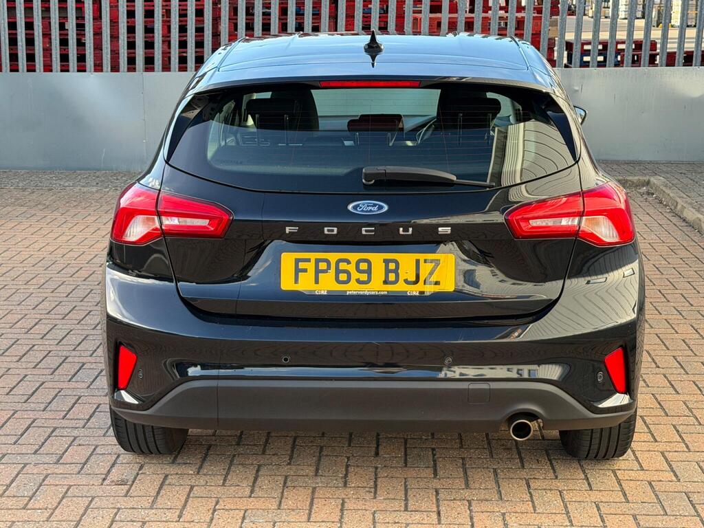 Ford Focus 13