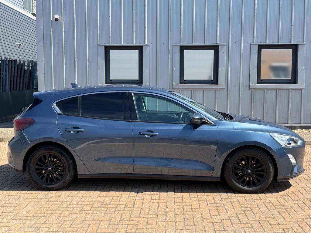 Ford Focus 14