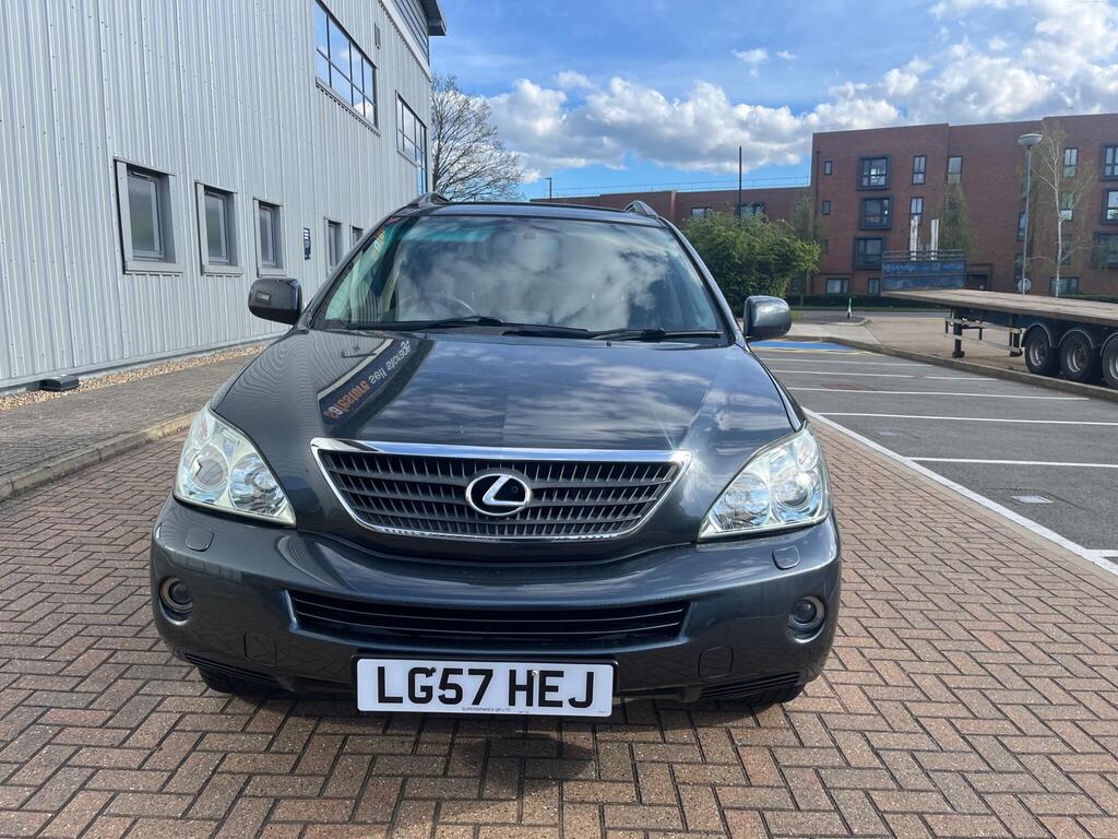 Lexus RX 9