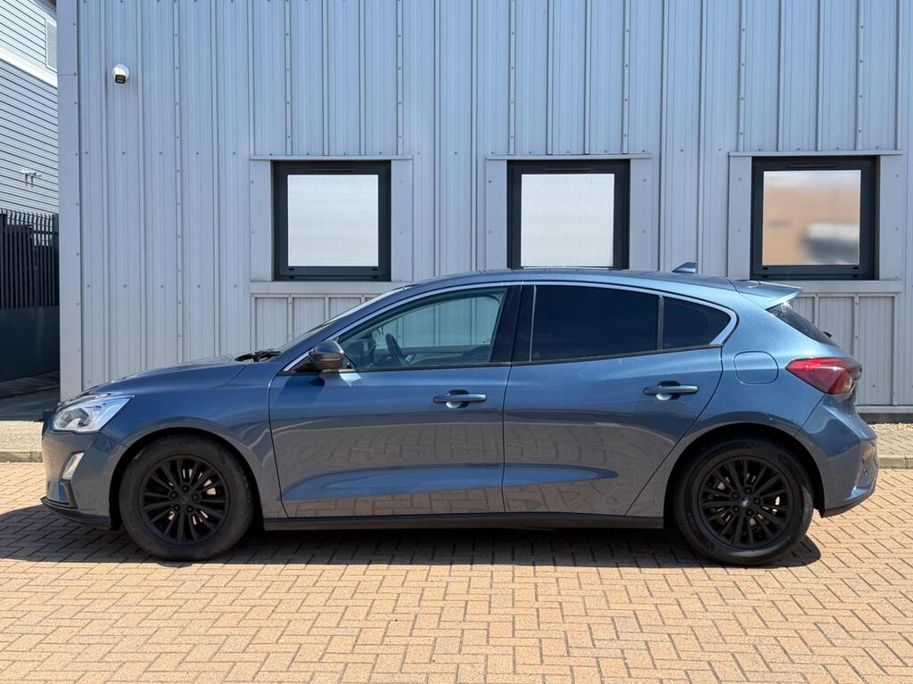 Ford Focus 12