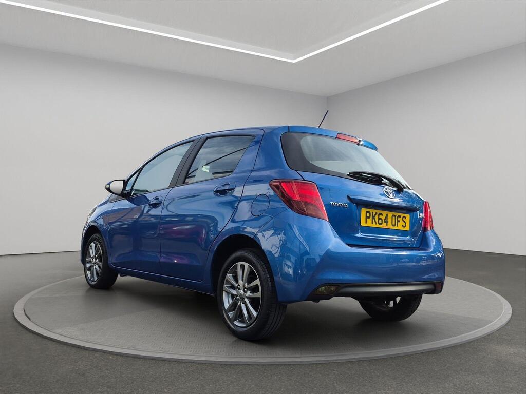 Toyota Yaris 4