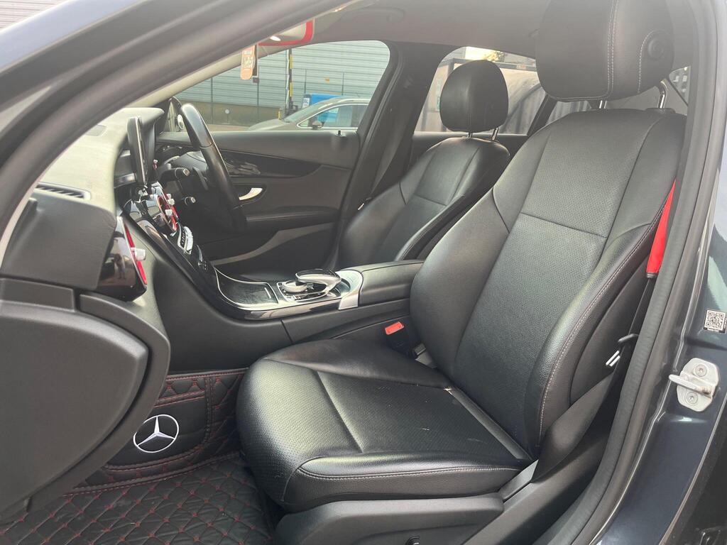 Mercedes-Benz C Class 81