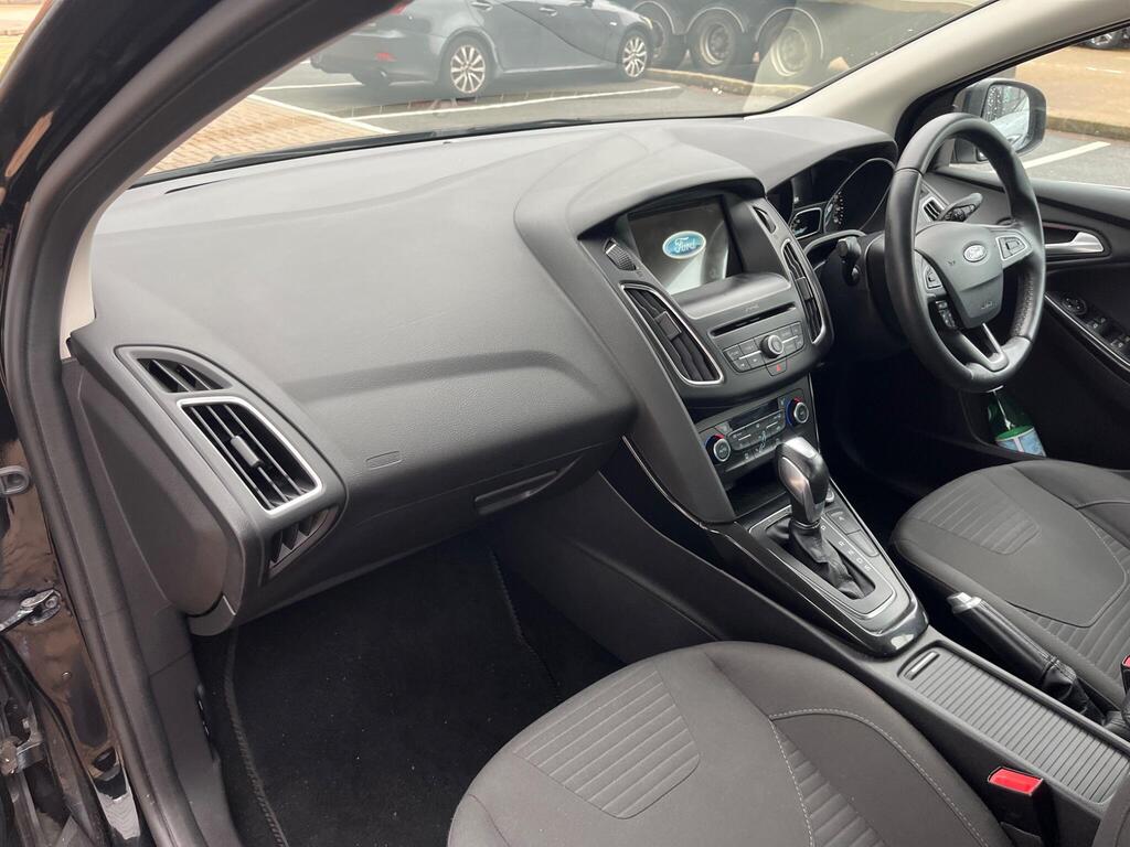Ford Focus 29