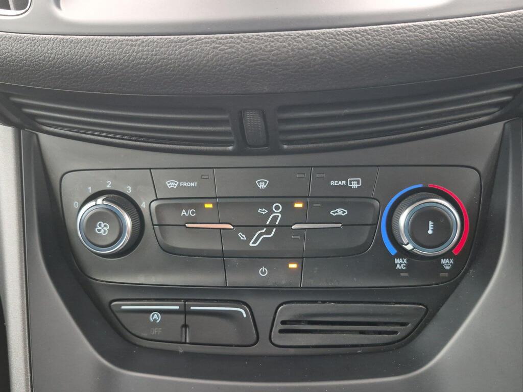 Ford C-Max 22
