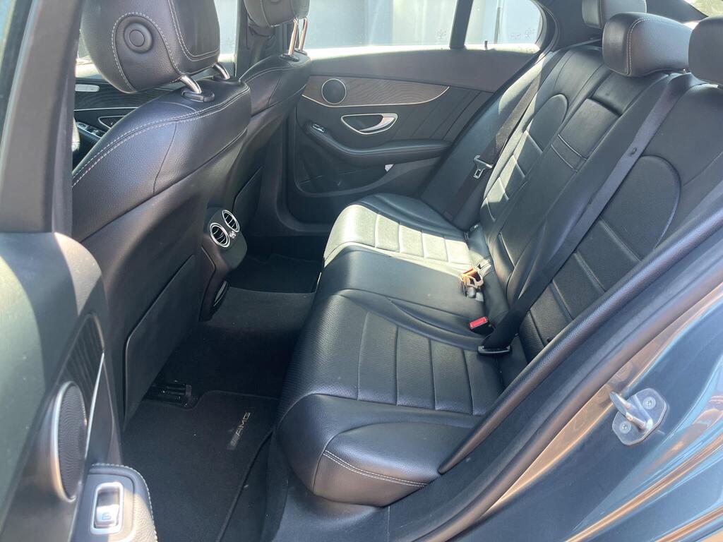 Mercedes-Benz C Class 21