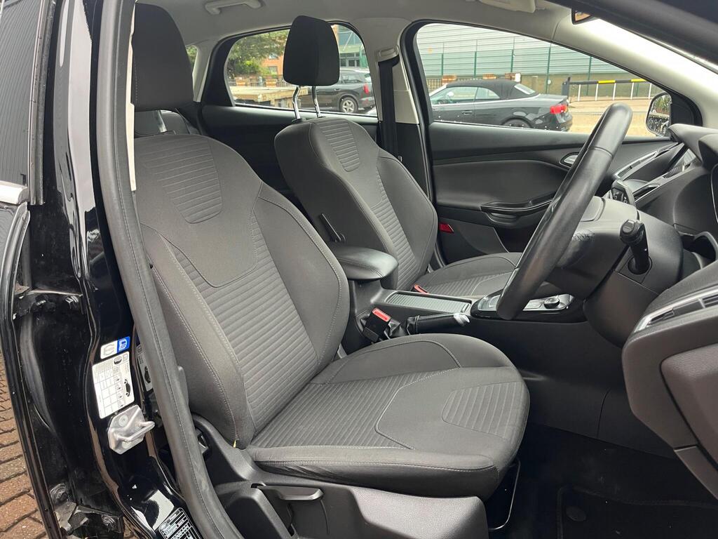 Ford Focus 32