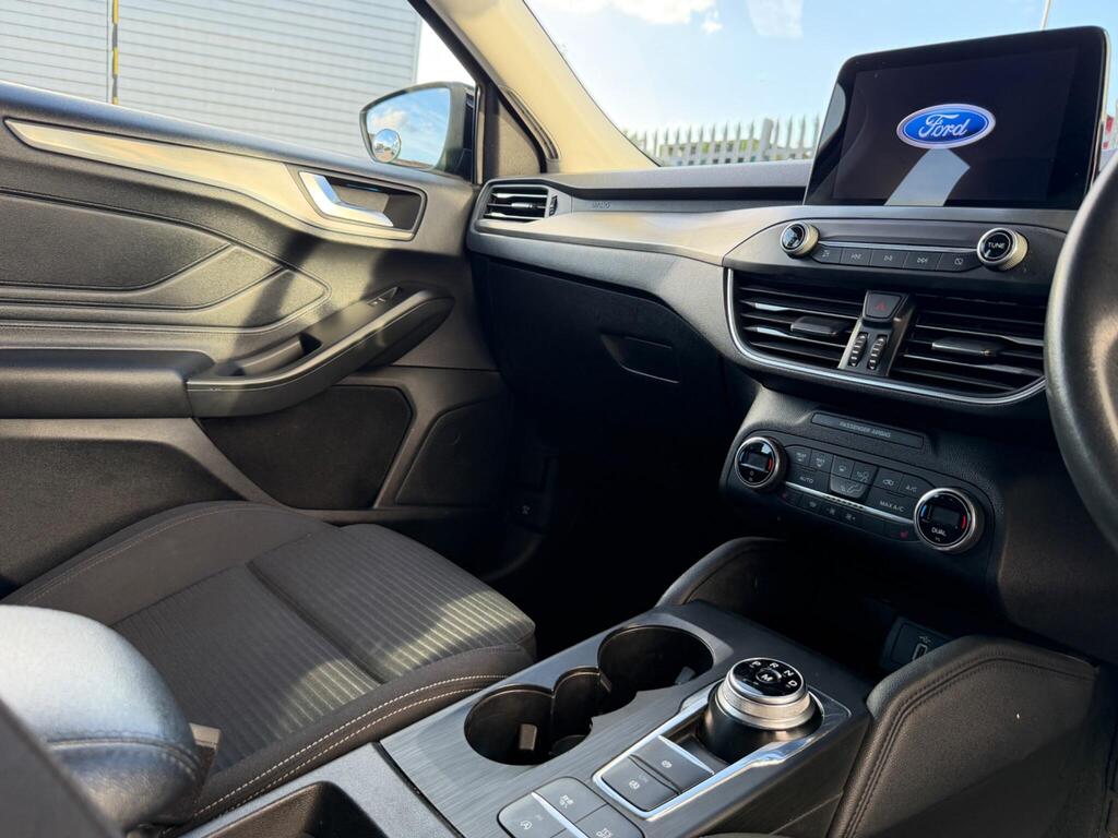 Ford Focus 18