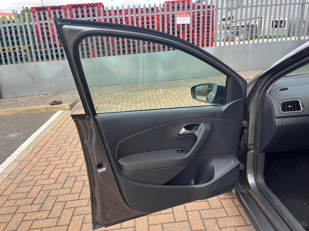 Volkswagen Polo 44