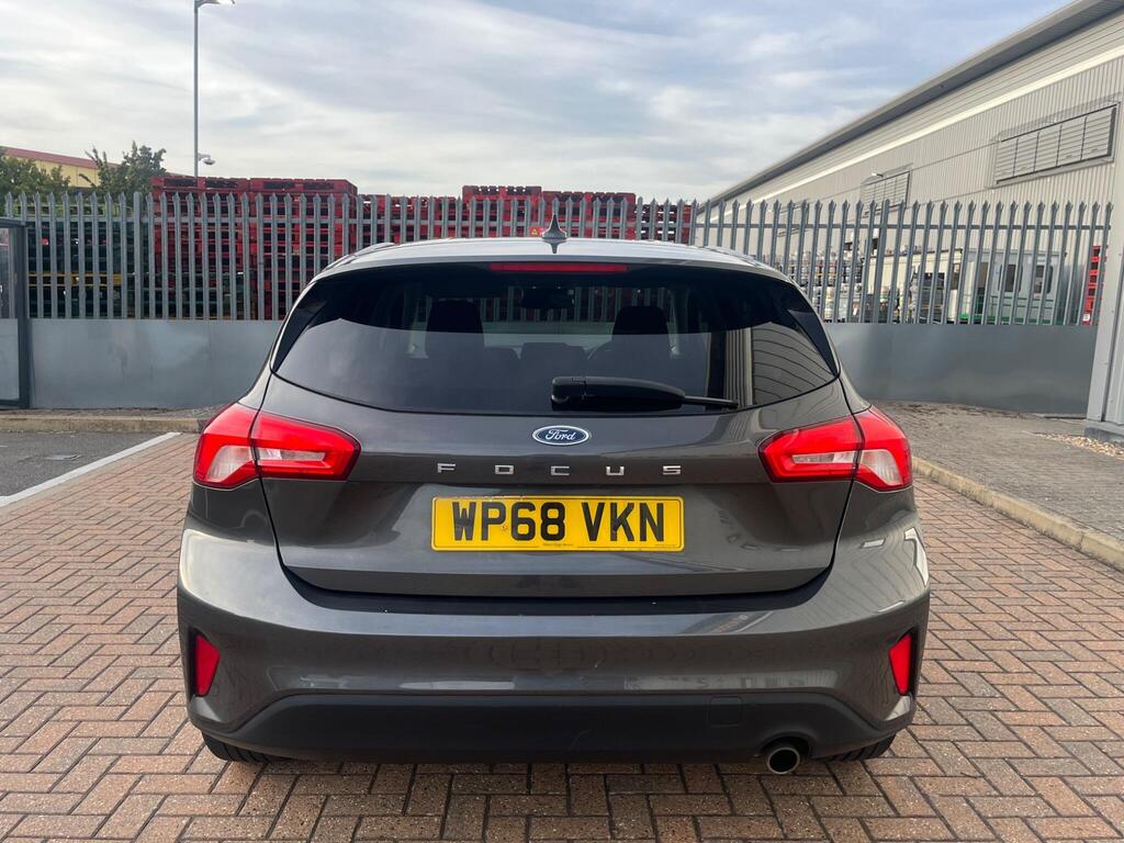 Ford Focus 23