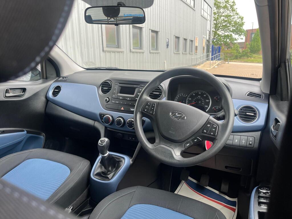 Hyundai i10 21