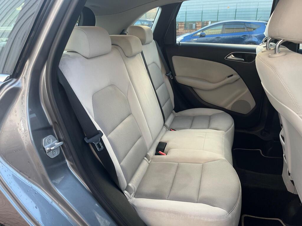 Mercedes-Benz B Class 44