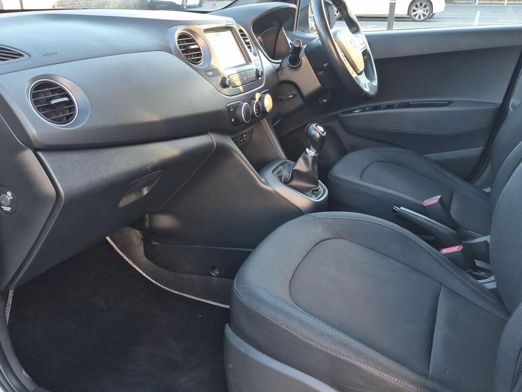 Hyundai i10 44