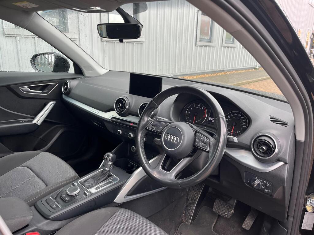Audi Q2 35