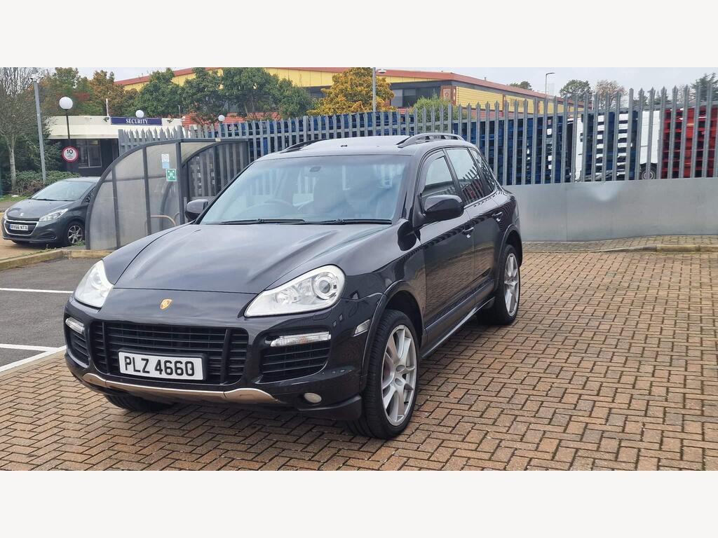 Porsche Cayenne 8